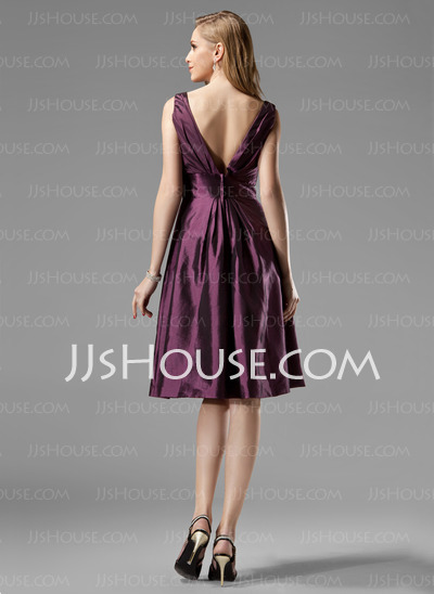 Nice Hot A-Line/Princess Knee-Length Taffeta Bridesmaid Dress (007004123)