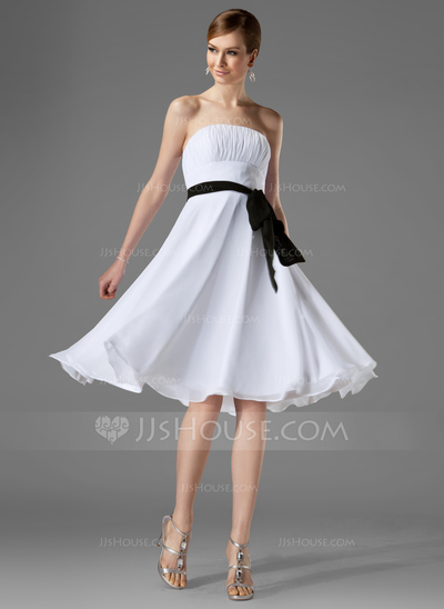 A-Line/Princess Strapless Knee-Length Chiffon Bridesmaid Dress With Ruffle Sash (007000954)