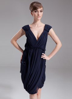 Sheath V-neck Knee-Length Chiffon Cocktail Dress With Ruffle (016021164)