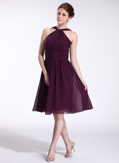 A-Line/Princess Halter Knee-Length Chiffon Bridesmaid Dress With Ruffle (007026277)