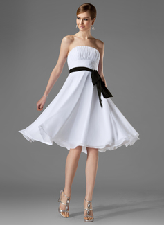 A-Line/Princess Strapless Knee-Length Chiffon Bridesmaid Dress With Ruffle Sash (007000954)