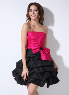 A-Line/Princess Strapless Short/Mini Taffeta Cocktail Dress With Ruffle Beading (016005855)