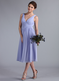 A-Line/Princess V-neck Tea-Length Chiffon Bridesmaid Dress With Ruffle (018026262)