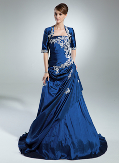 A-Line/Princess Strapless Sweep Train Taffeta Quinceanera Dress With Ruffle Lace (021015937)