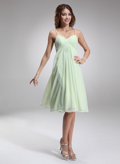 Empire Sweetheart Knee-Length Chiffon Bridesmaid Dress With Ruffle (007001924)
