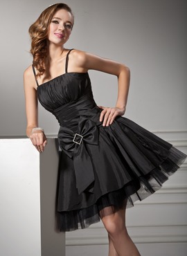 A-Line/Princess Knee-Length Taffeta Tulle Homecoming Dress With Ruffle (022020965)