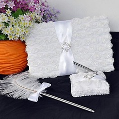 White Rose Guest Book and Feather Pen Set(101018139)