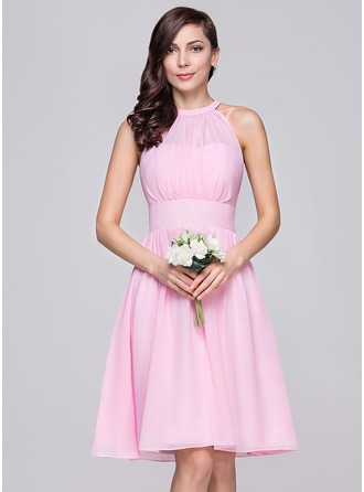 A-Line/Princess Scoop Neck Knee-Length Chiffon Bridesmaid Dress With Ruffle 