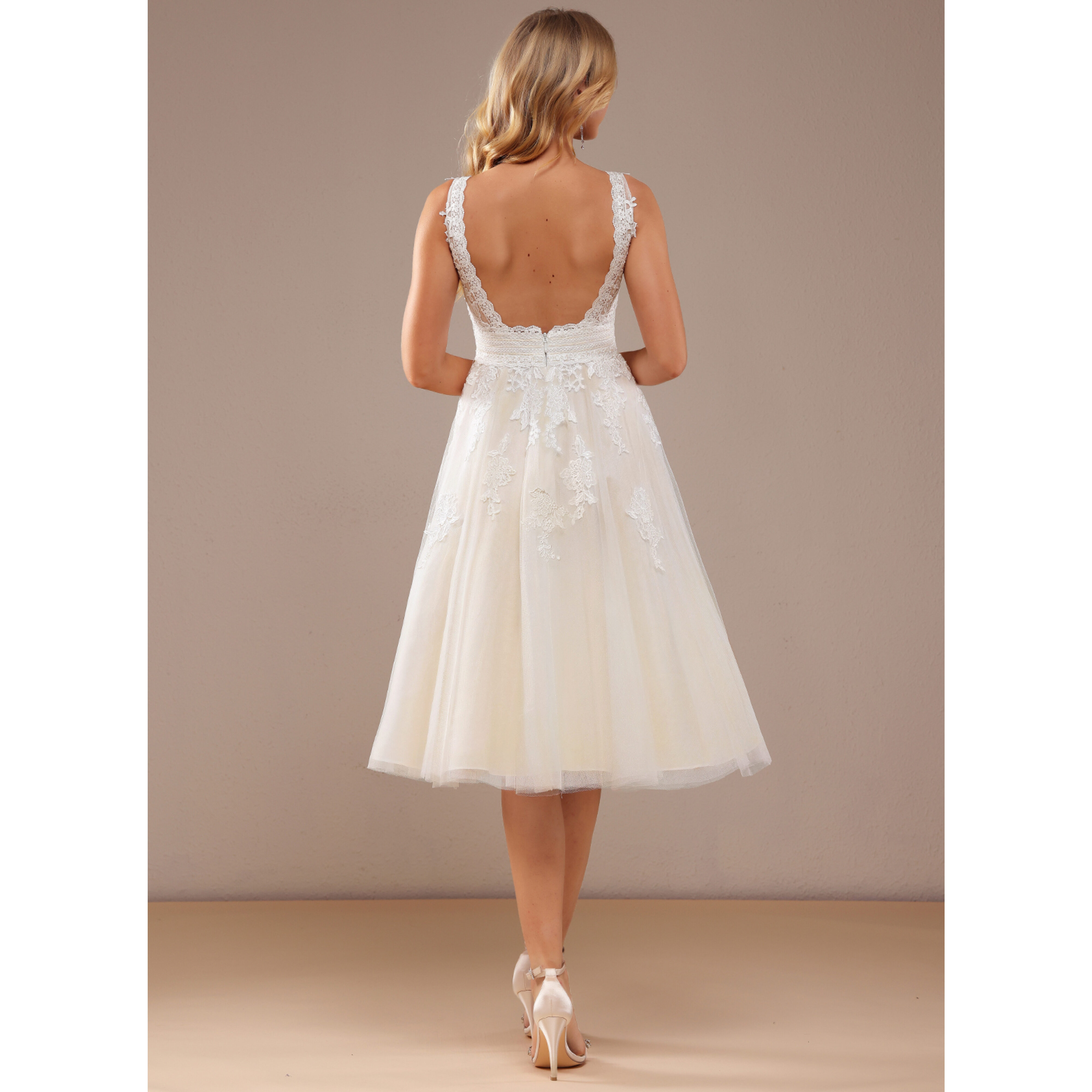 JJ's House A-line V-Neck Knee-Length Lace Tulle Wedding Dress 2026 - Size: 06, Ivory-Cream JJ's House A-line V-Neck Knee-Length Lace Tulle Wedding Dress 2026 - Size: 06, Ivory-Cream