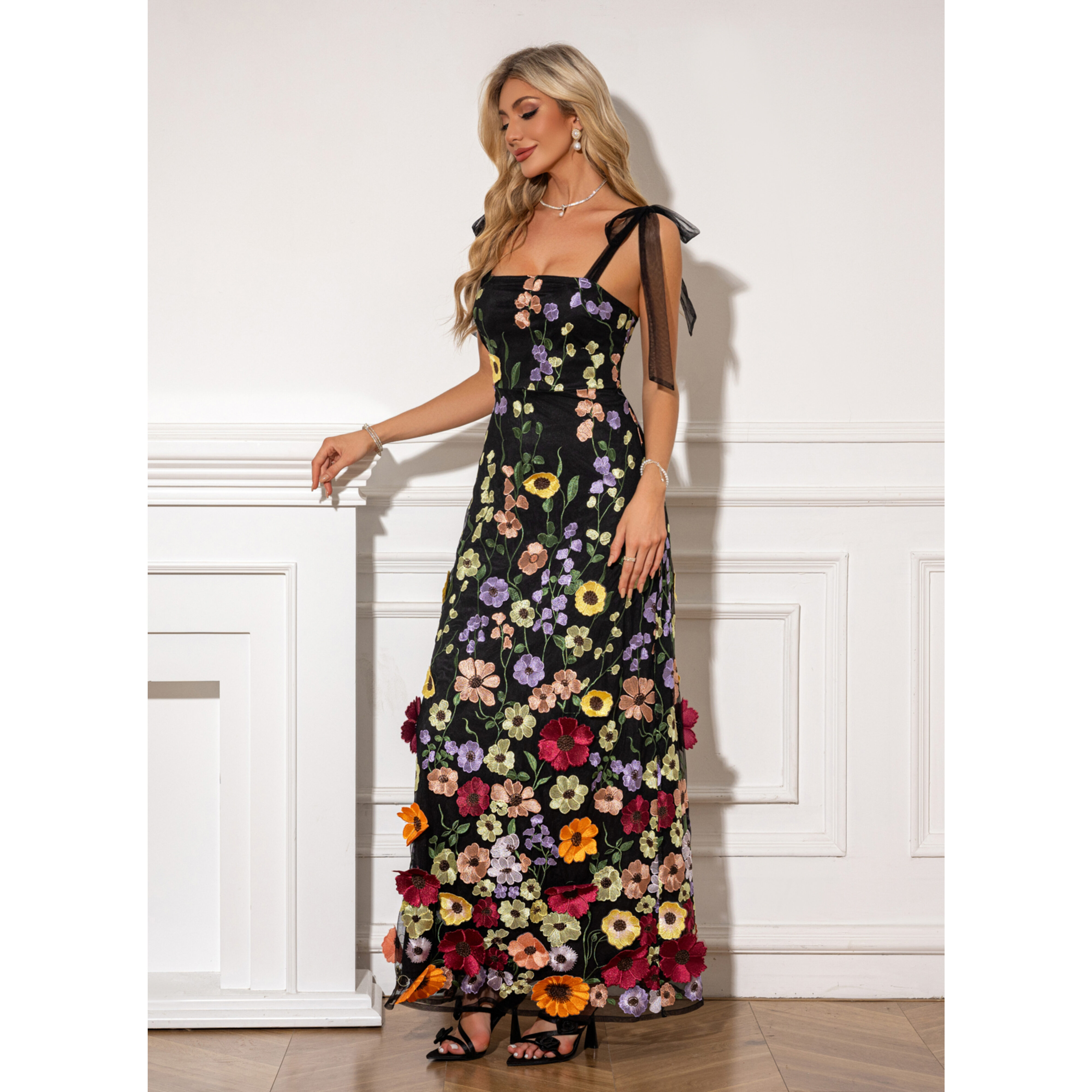Walela Flower Lace Maxi Dress | JJ's House